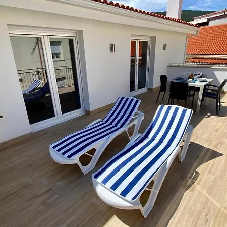 Ezaro Apartman Dumbría