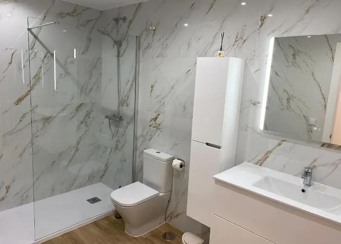 Ezaro Apartman *