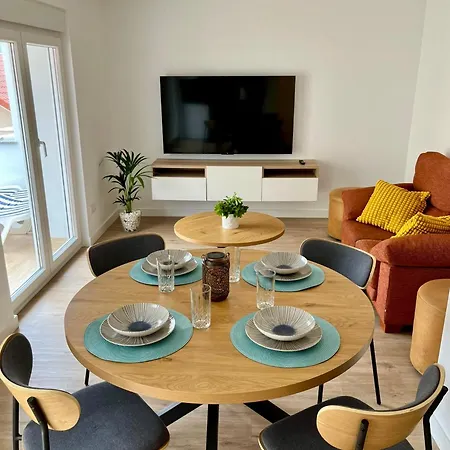 Ezaro Apartment