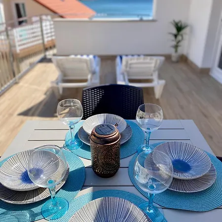 Apartment Ezaro *