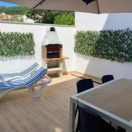 Apartment Ezaro *