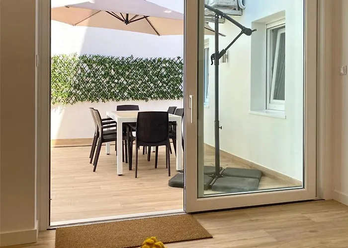 Ezaro Διαμέρισμα *